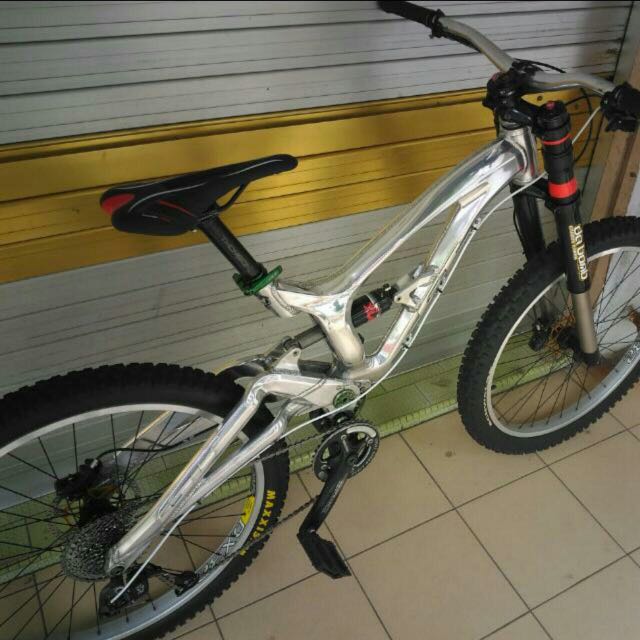 gt ruckus downhill bike