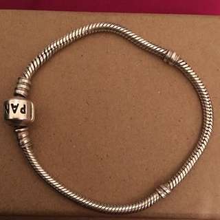 (Category: ) located in . Submitted by cracknip (Listing ID 102027955, Image 1). Description: .