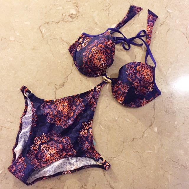monokini 44