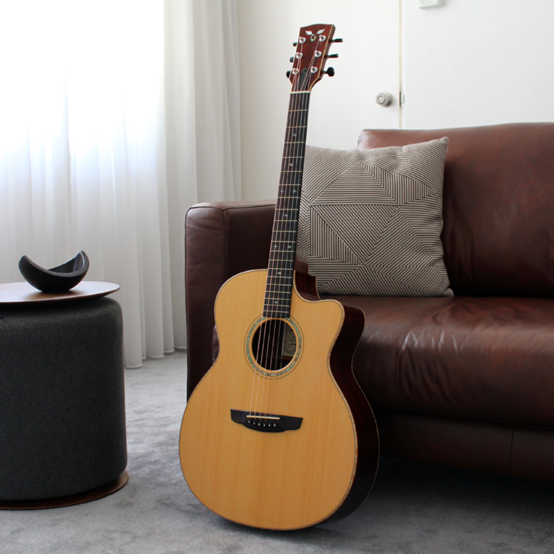 Goodall CJ Port Oxford Cedar Madagascar Rosewood, Hobbies & Toys, Music ...
