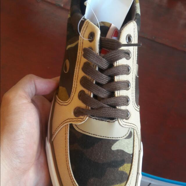 Grosby Shoes, Men's Fashion, Footwear, Dress Shoes on Carousell