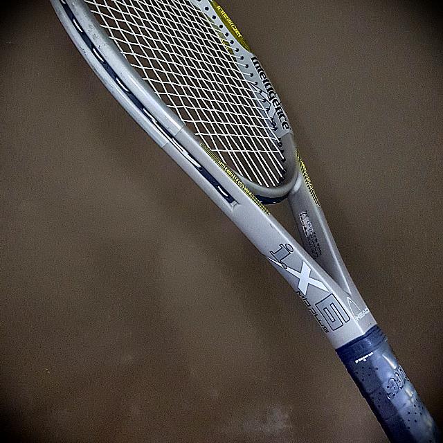 Head iX6 Mid Plus Intelligence Tennis Racket, Sports Equipment, Sports