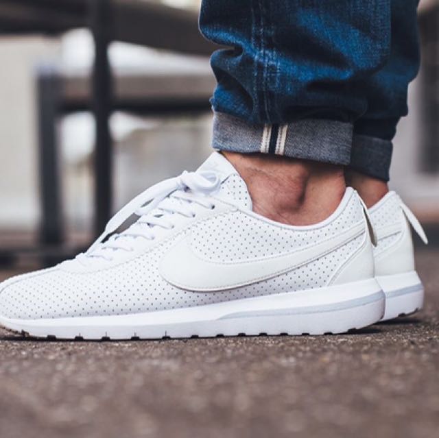 Nike cortez perforated deals