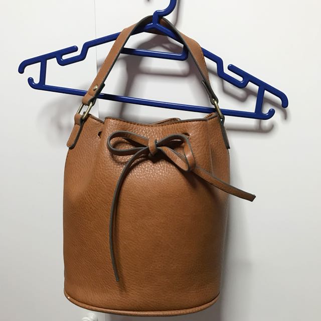 theory bucket bag