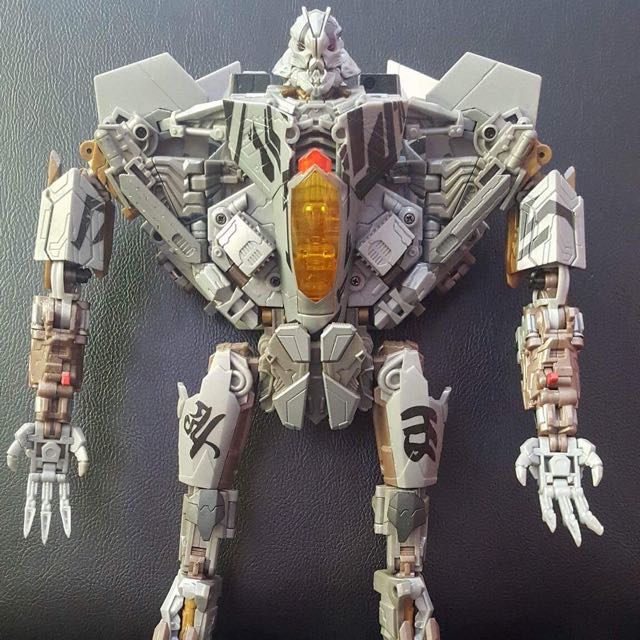 transformers leader class starscream