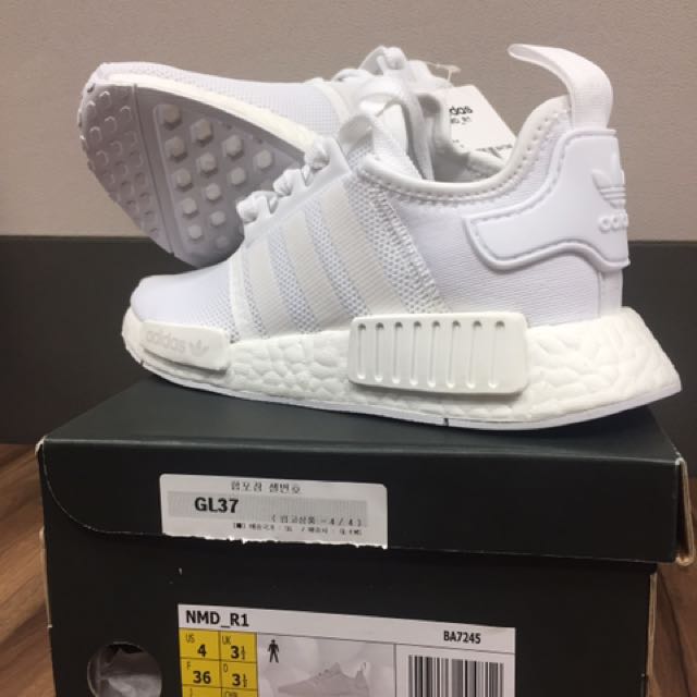 nmd r1 triple white