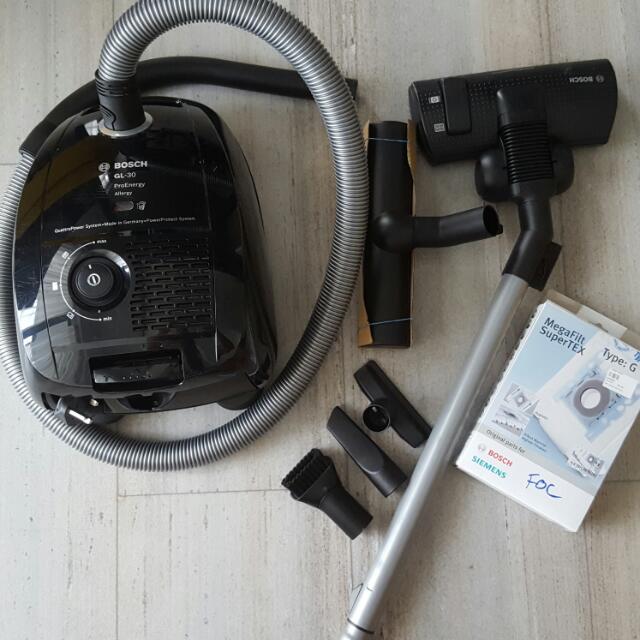 BOSCH GL 30 Vacuum Cleaner - Made In GERMANY, Home ...