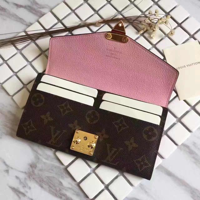 LV Lisa wallet 銀包, 名牌, 手袋及銀包- Carousell