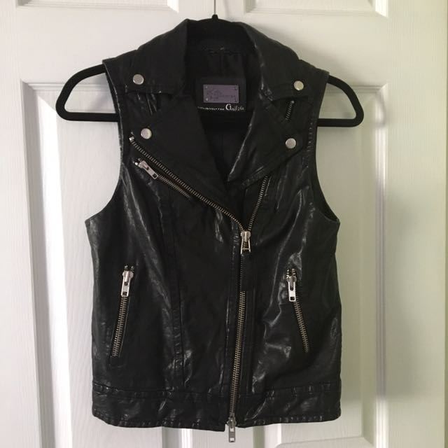 Mackage Leather Vest Exclusive To Aritzia Women s Fashion