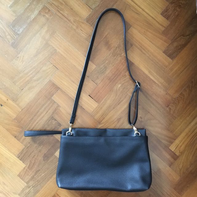 Black Crossbody/Sling Bag, Women's Fashion, Bags & Wallets, Crossbody