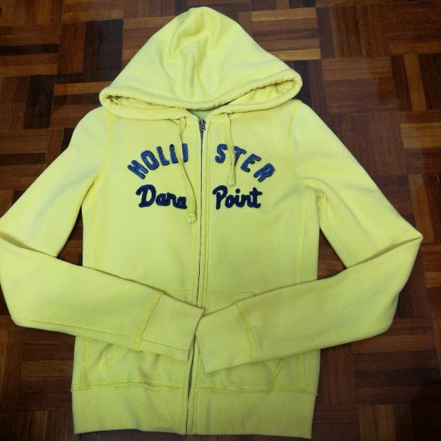 HOLLISTER Hoodie Zipped Jacket In Yellow Women s Fashion Coats