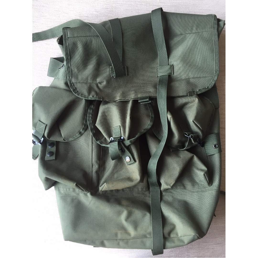 NEW ALICE PACK FRAME & USED MEDIUM ALICE PACK, Sports Equipment