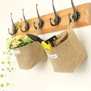 Linean Cabby With Hanger