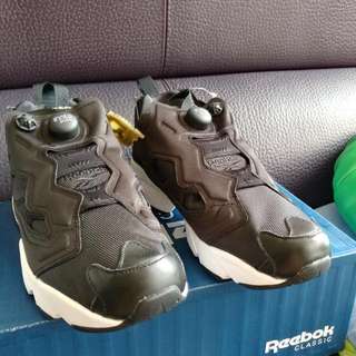 reebok pump fury黑魂