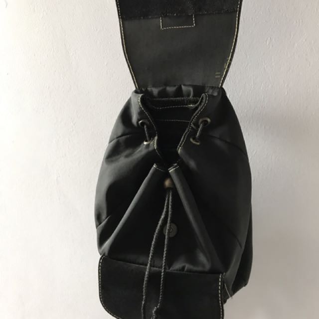 Benelli Backpack Bag (Italy), Women's Fashion, Bags & Wallets