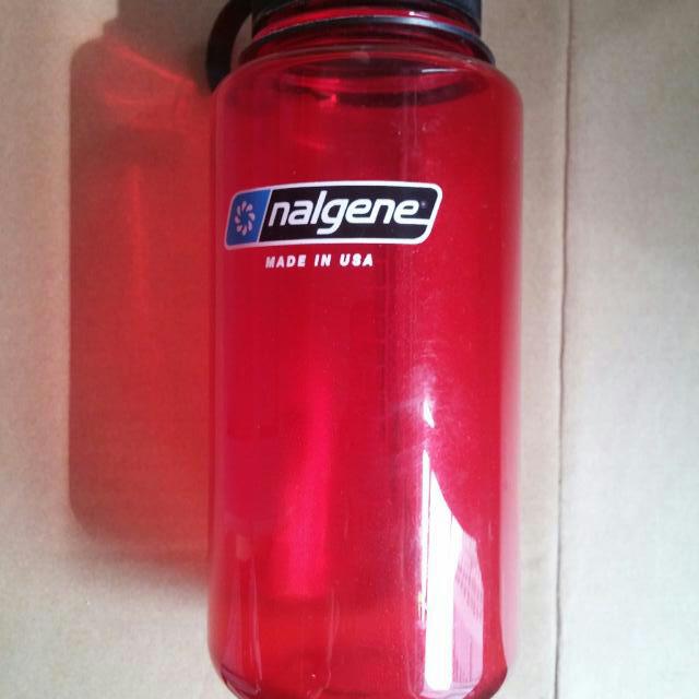 nalgene red water bottle