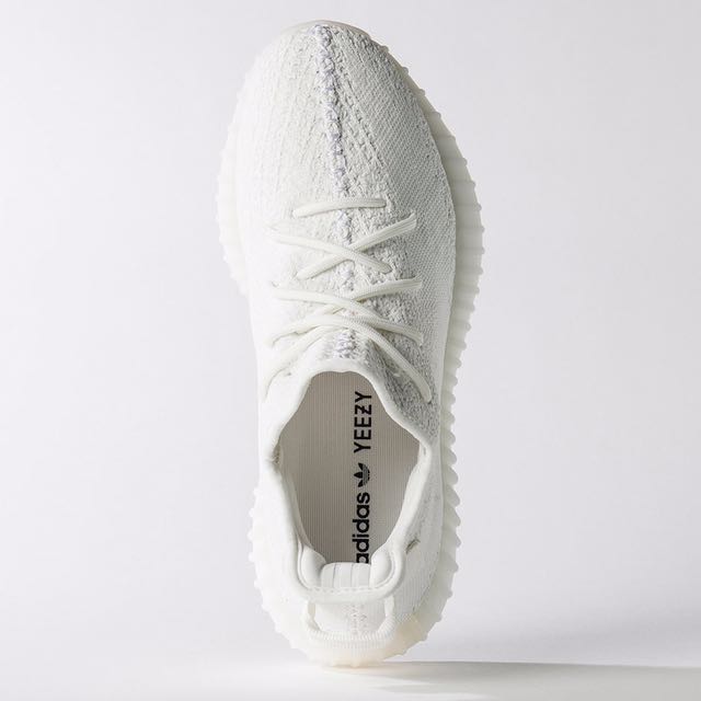 UK5.5 YEEZY BOOST CREAM WHITE V2 Men s Fashion Footwear Sneakers on Carousell