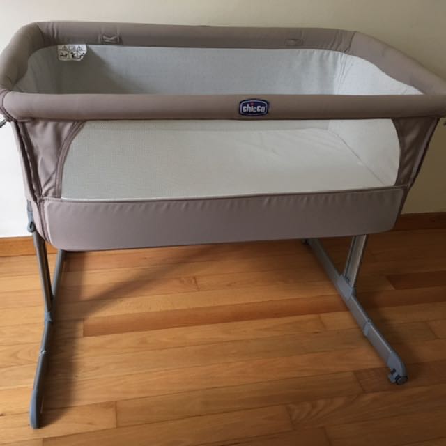 chicco next to me crib dove grey