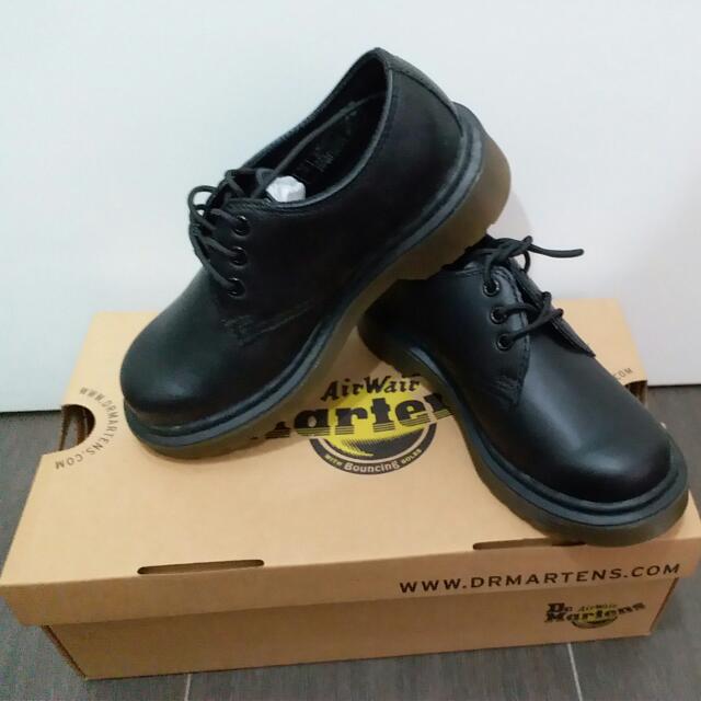 kids dr martens