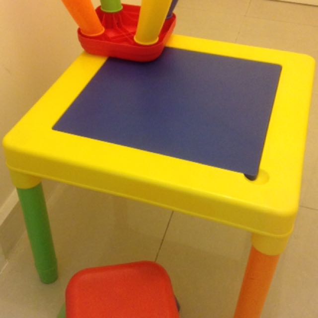 lego table and chairs