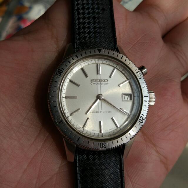 Rare Seiko One Button Chronograph 5717 8990 Women s Fashion