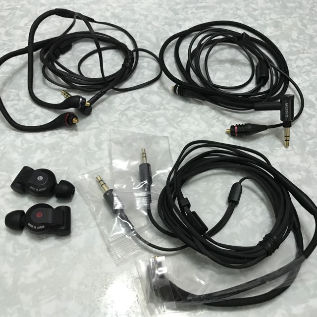 Sony XBA-Z5 動鐵式入耳式耳機+ MUC-M12SM1耳線, 興趣及遊戲, 音樂樂器 配件, 樂器配件- Carousell