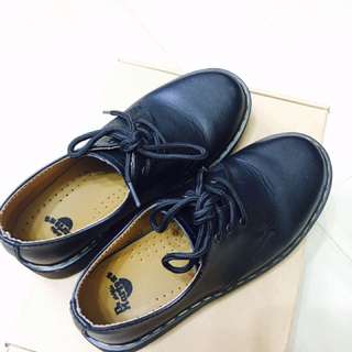 極新 黑色馬丁鞋 非dr. Martens 23.5/37/uk4