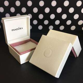Pandora Ring box