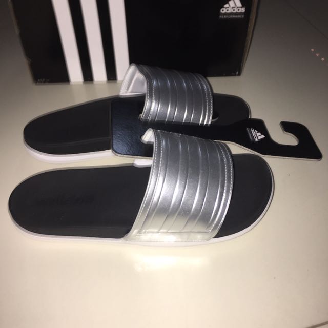 adidas shoes in white colour