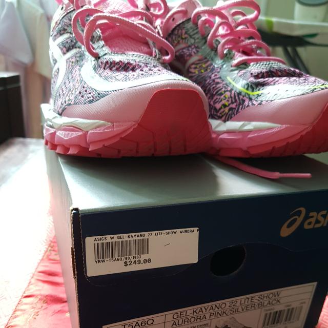 Asics Gel Kayano 22 Women Men s Fashion Activewear on Carousell