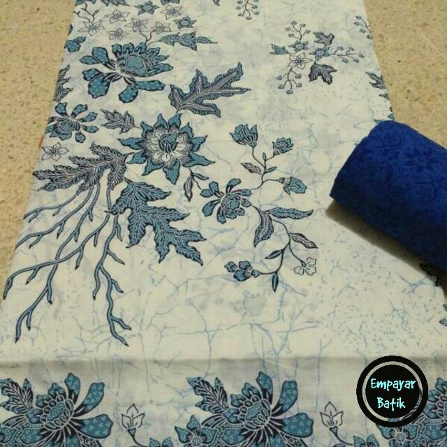 Batik Cotton Motif Bunga Sakura Women S Fashion Clothes Dresses On Carousell Perayaan yang dimulai sejak tahun 2009, tatkala tidak hanya mengangkat motif yang memadukan keindahan bunga dan burung, kaligrafi adalah salah satu motif yang biasa ditemukan pada batik. carousell
