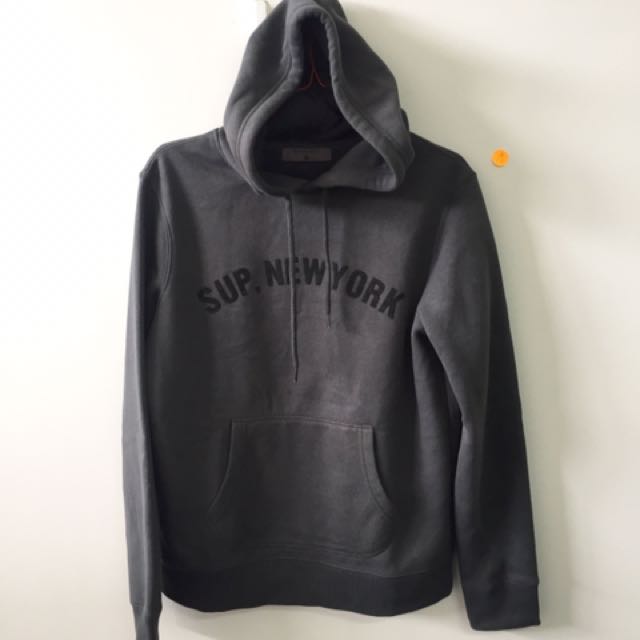 Hoodie Giordano Original, Fesyen Pria, Pakaian di Carousell