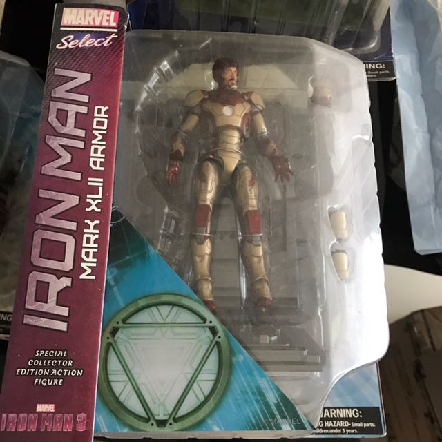 marvel select iron man mark 42