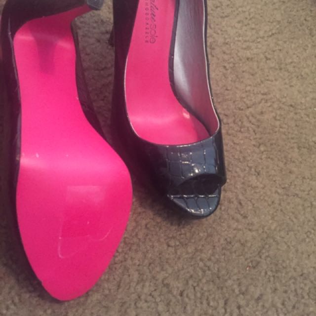 pink bottom heels