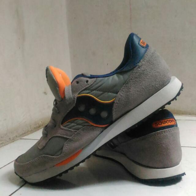 saucony dxn