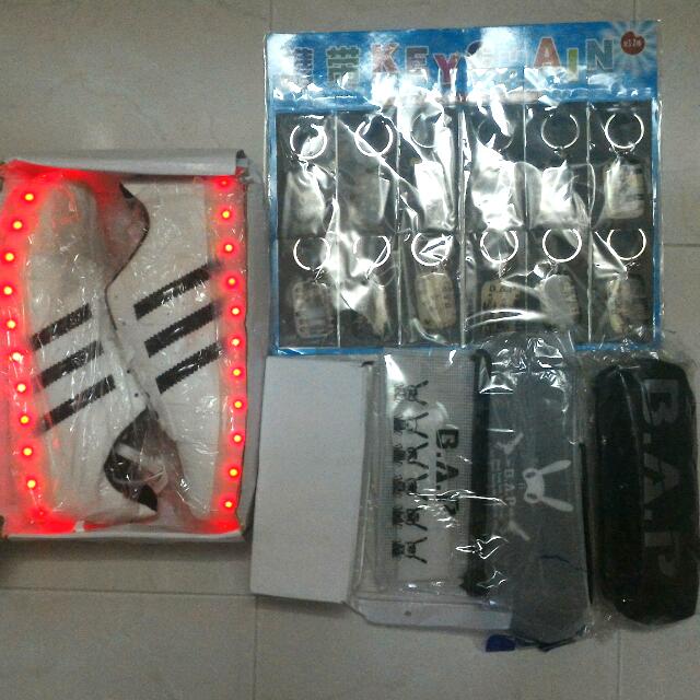 Batch 4 Arrival Proof (Category: K-Wave Merchandise) located in Singapore. Submitted by jypnstan (Listing ID 103305095, Image 1). Description: .