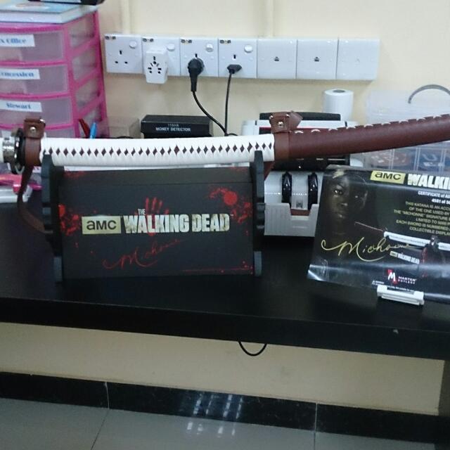 Master Cutlery The Walking Dead Michonne Katana Replica, Hobbies