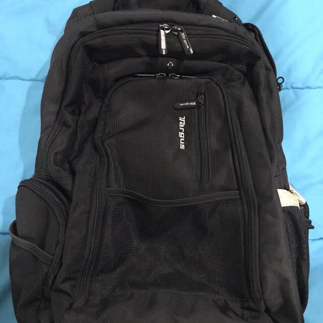 targus voyager backpack