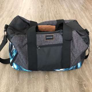 Quiksilver 衝浪風包 99.99%新