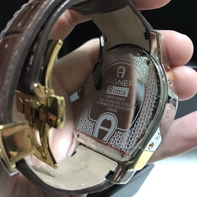 Aigner Roma A38100 Watch