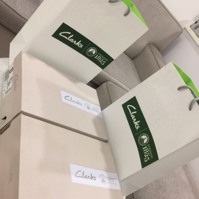 clarks shoes bags