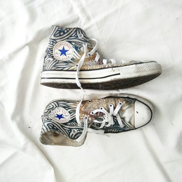 butterfly converse