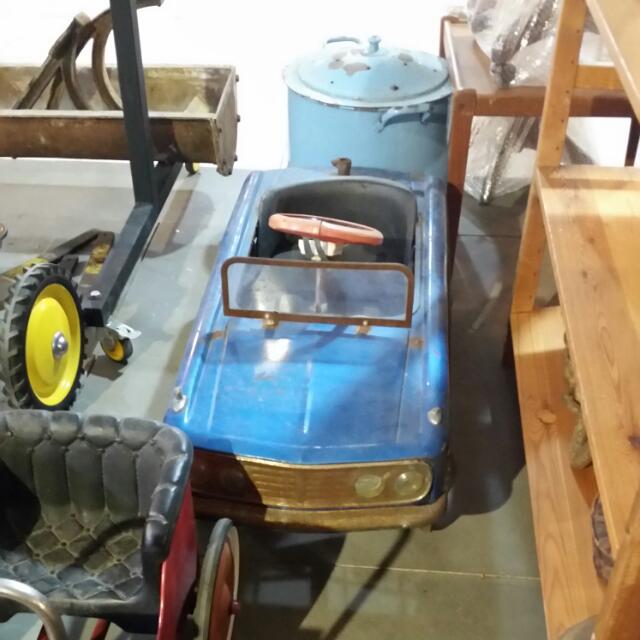 aa pedal car