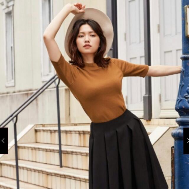 uniqlo high neck top