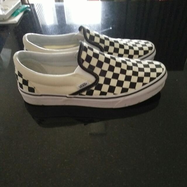 vans checkered design