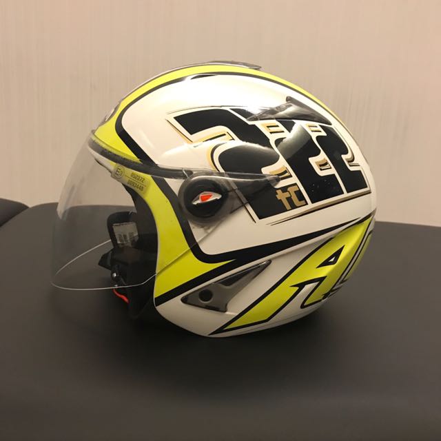 Airoh Helmet, Car Accessories on Carousell