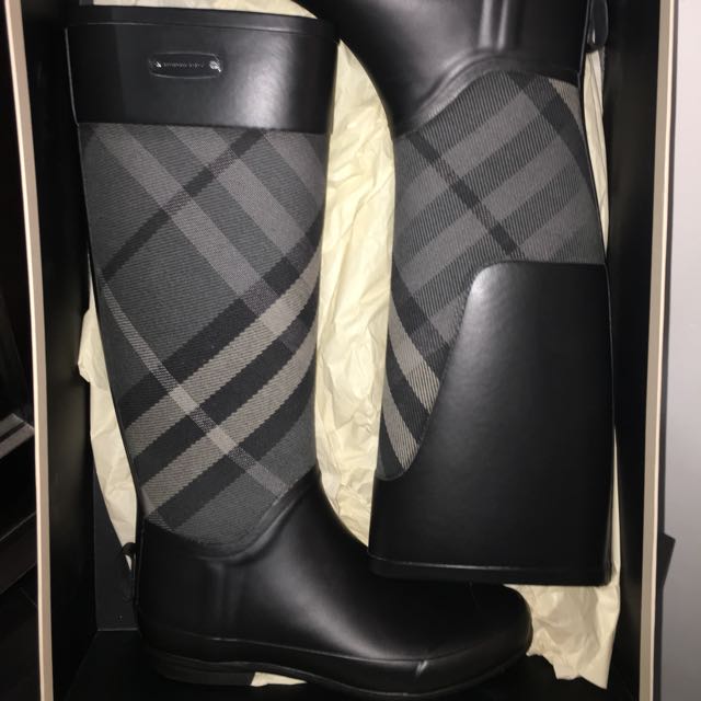 burberry gum boots