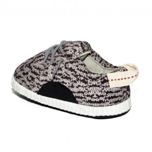 Cozy shop kicks yeezys