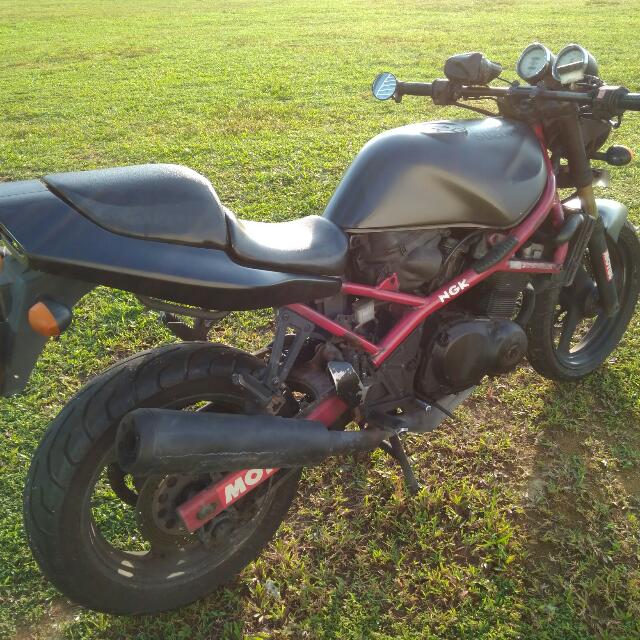 Suzuki bandit store 1993