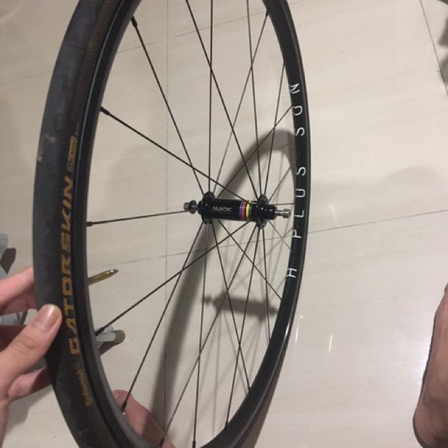 mack superlight hubs